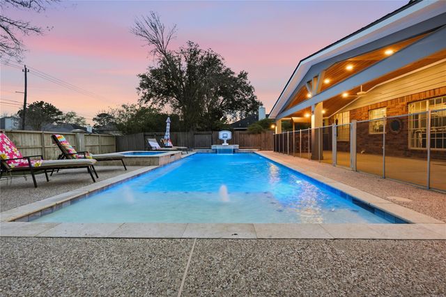 1513 Mija Lane, Seabrook, TX 77586