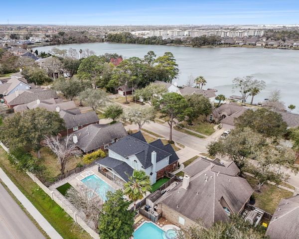 1513 Mija Lane, Seabrook, TX 77586