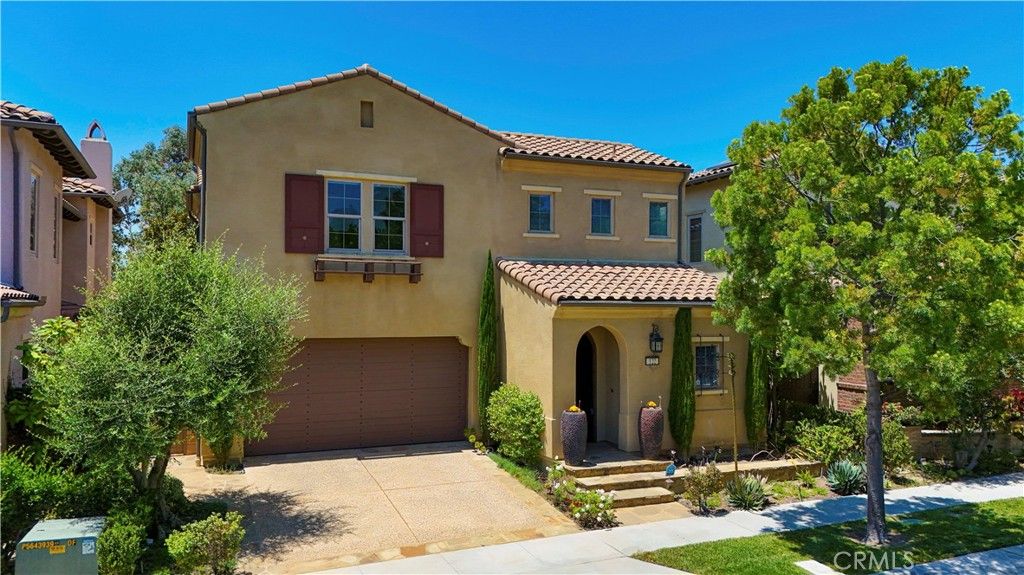 Image 2 of property listing at 122 Catalonia, Irvine, CA 92618