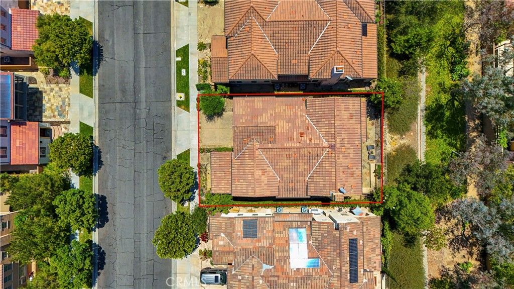 Image 38 of property listing at 122 Catalonia, Irvine, CA 92618