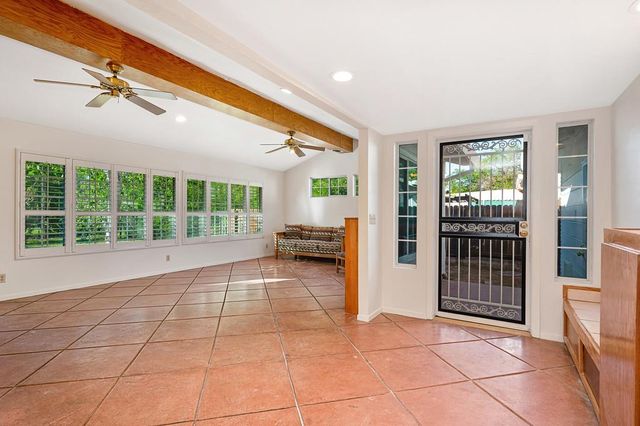 2633 Granite Way, Sacramento, CA 95821