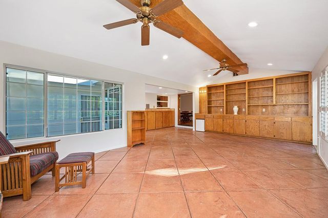 2633 Granite Way, Sacramento, CA 95821