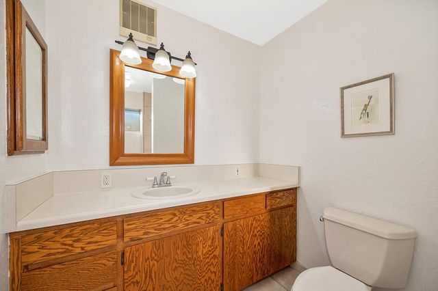 2633 Granite Way, Sacramento, CA 95821