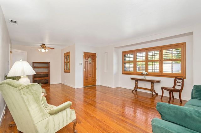 2633 Granite Way, Sacramento, CA 95821