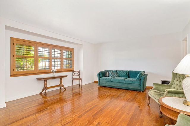 2633 Granite Way, Sacramento, CA 95821