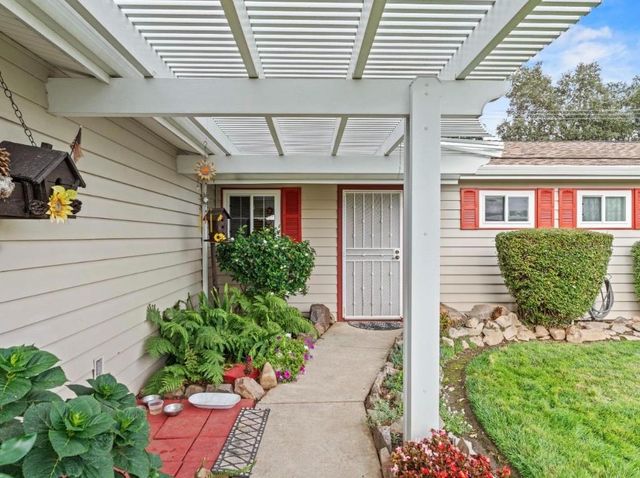 2439 Rhine Way, Elverta, CA 95626