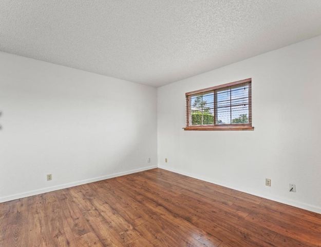 2439 Rhine Way, Elverta, CA 95626