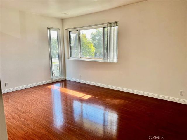 19451 Sherman Way 501, Reseda, CA 91335