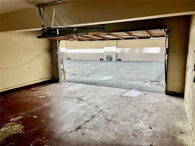 19451 Sherman Way 501, Reseda, CA 91335