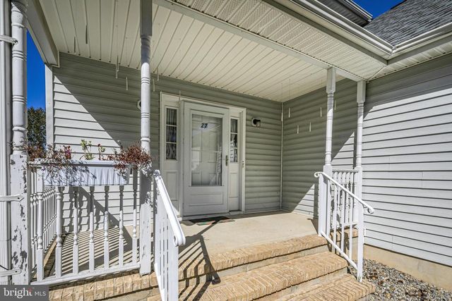 27 RICHARDS RD, Lawrence Township, NJ 08648