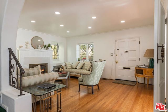 4115 Edgehill Drive, Los Angeles, CA 90008