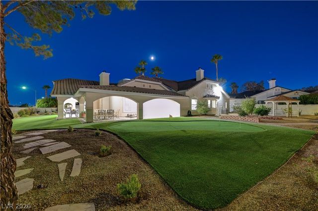 2000 Alexa Breanne Court, Las Vegas, NV 89117