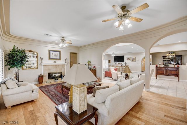 2000 Alexa Breanne Court, Las Vegas, NV 89117