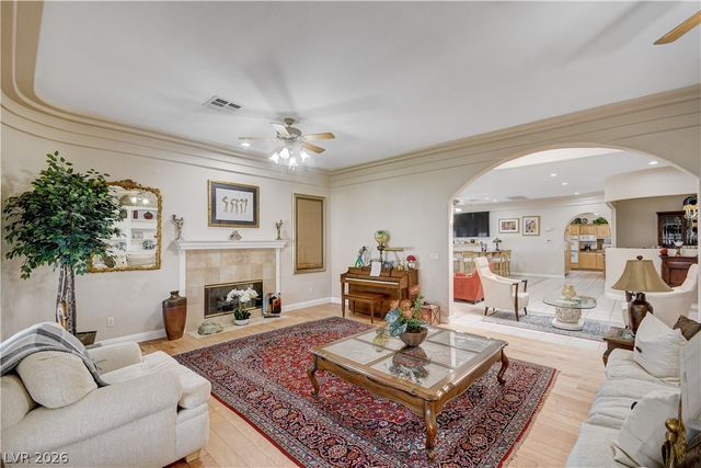 2000 Alexa Breanne Court, Las Vegas, NV 89117
