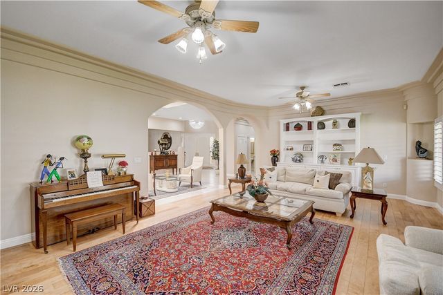 2000 Alexa Breanne Court, Las Vegas, NV 89117