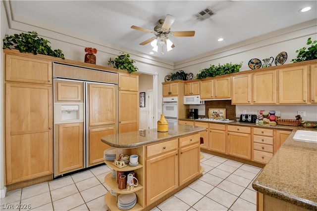2000 Alexa Breanne Court, Las Vegas, NV 89117
