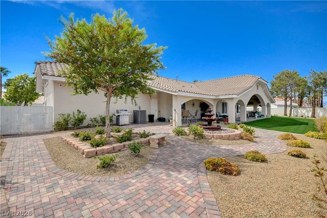 2000 Alexa Breanne Court, Las Vegas, NV 89117