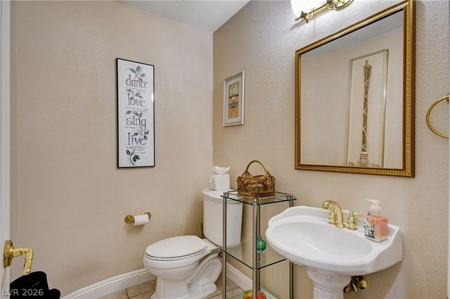 2000 Alexa Breanne Court, Las Vegas, NV 89117