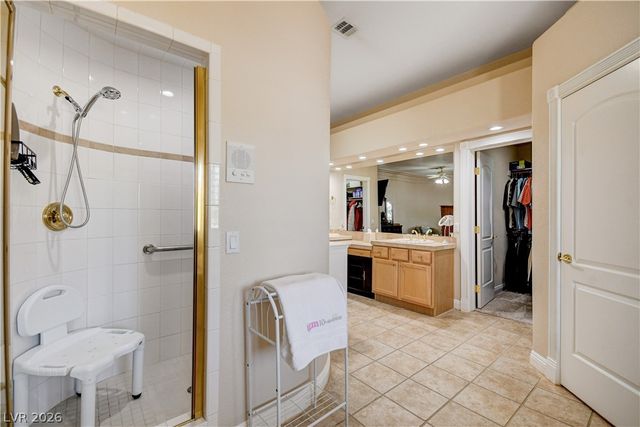 2000 Alexa Breanne Court, Las Vegas, NV 89117