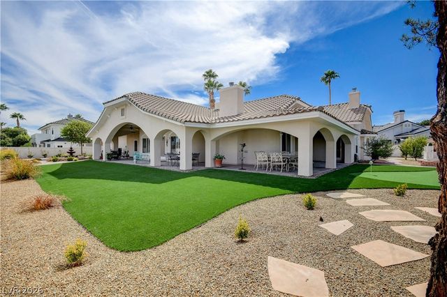 2000 Alexa Breanne Court, Las Vegas, NV 89117