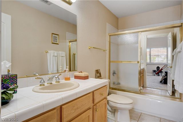 2000 Alexa Breanne Court, Las Vegas, NV 89117