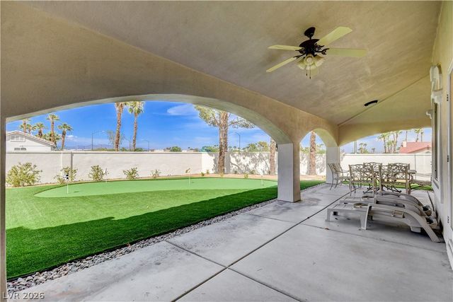 2000 Alexa Breanne Court, Las Vegas, NV 89117