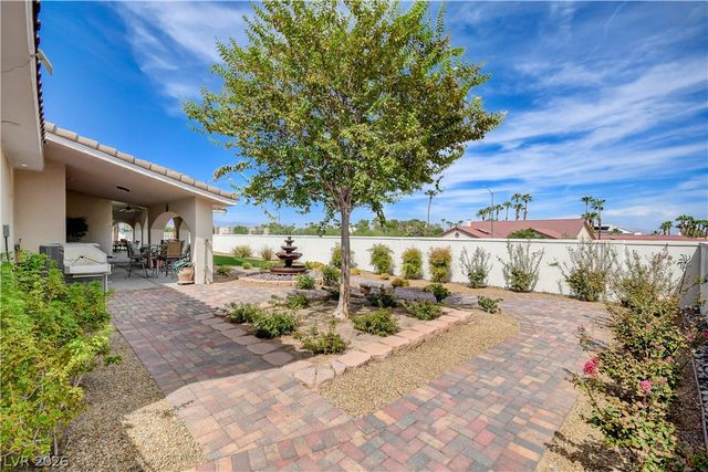 2000 Alexa Breanne Court, Las Vegas, NV 89117