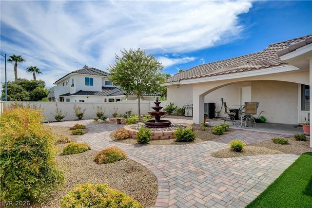 2000 Alexa Breanne Court, Las Vegas, NV 89117