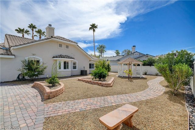 2000 Alexa Breanne Court, Las Vegas, NV 89117