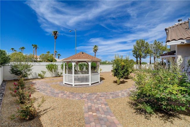 2000 Alexa Breanne Court, Las Vegas, NV 89117