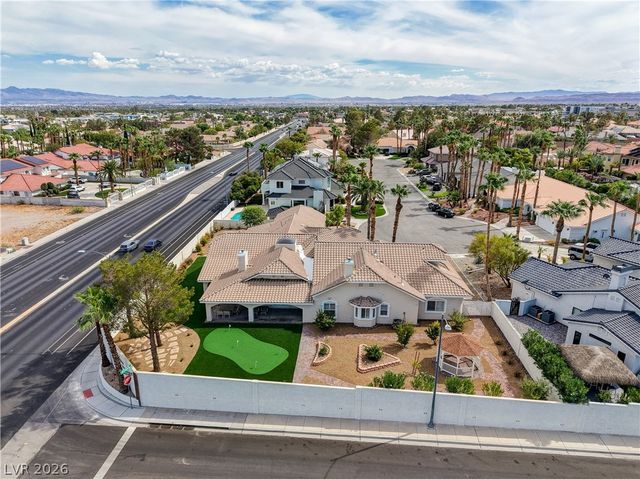 2000 Alexa Breanne Court, Las Vegas, NV 89117