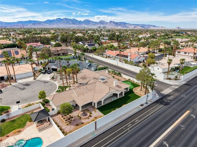 2000 Alexa Breanne Court, Las Vegas, NV 89117