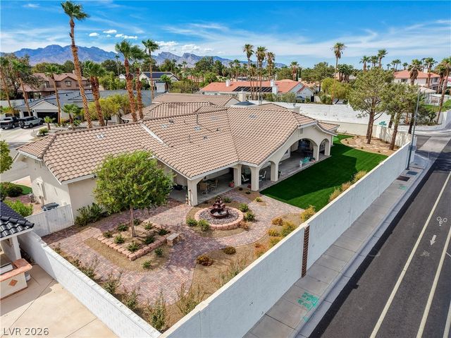 2000 Alexa Breanne Court, Las Vegas, NV 89117