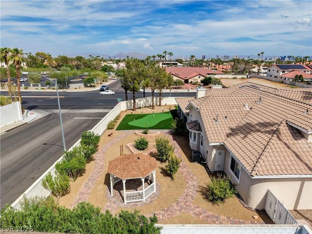 2000 Alexa Breanne Court, Las Vegas, NV 89117