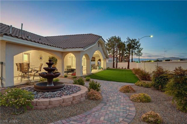2000 Alexa Breanne Court, Las Vegas, NV 89117