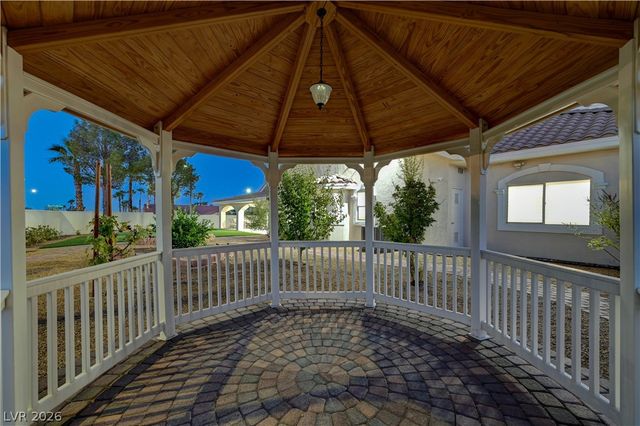 2000 Alexa Breanne Court, Las Vegas, NV 89117