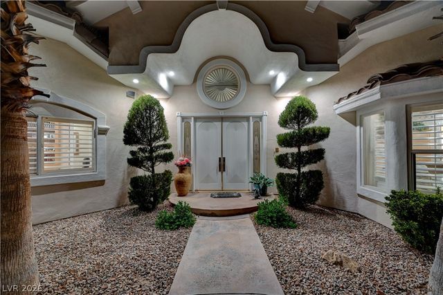 2000 Alexa Breanne Court, Las Vegas, NV 89117