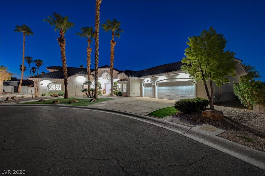 2000 Alexa Breanne Court, Las Vegas, NV 89117