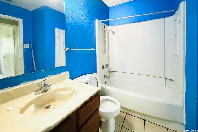 4122 SUNRISE CREEK DR, San Antonio, TX 78244