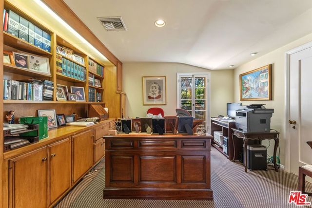 607 N Linden Drive, Beverly Hills, CA 90210
