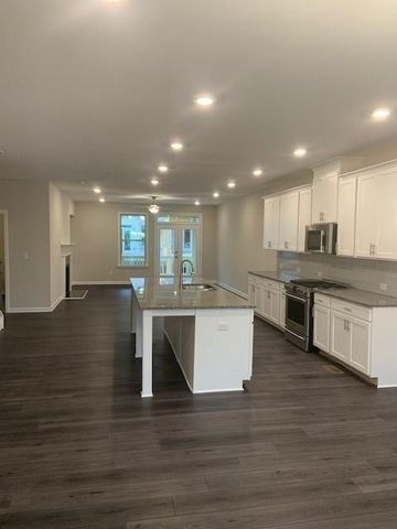 3925 Redwood Drive, Cumming, GA 30040