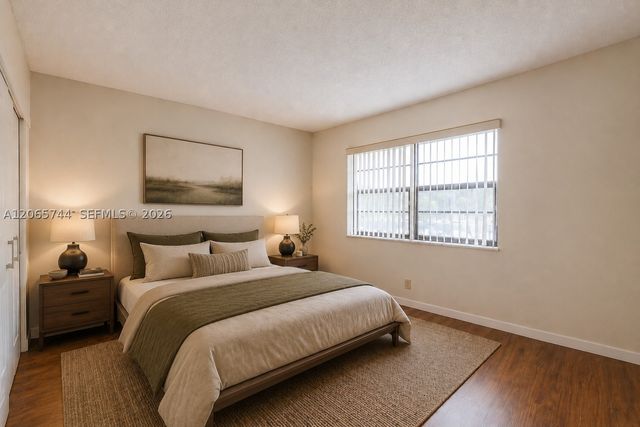9233 SW 8th St 208, Boca Raton, FL 33428