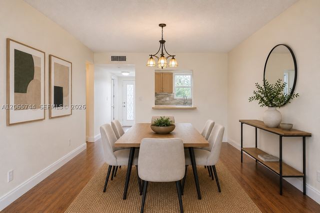 9233 SW 8th St 208, Boca Raton, FL 33428