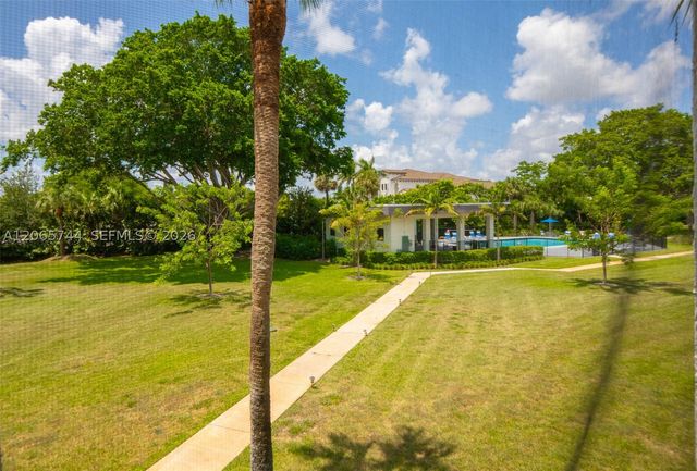 9233 SW 8th St 208, Boca Raton, FL 33428