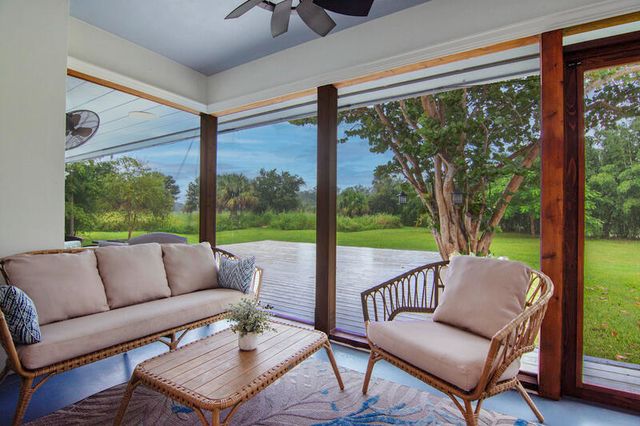 3675 66th Avenue, Vero Beach, FL 32966