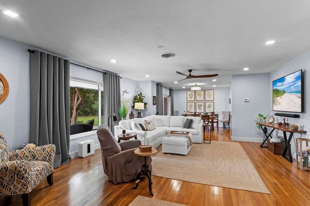 3675 66th Avenue, Vero Beach, FL 32966