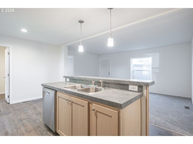 3124 Surfwood Dr, Salem, OR 97305
