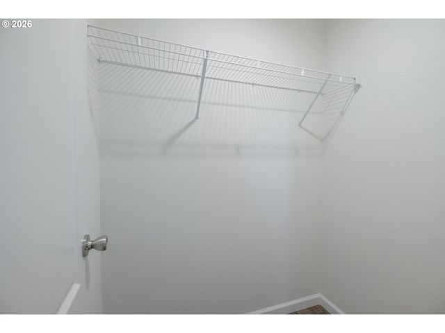 3124 Surfwood Dr, Salem, OR 97305