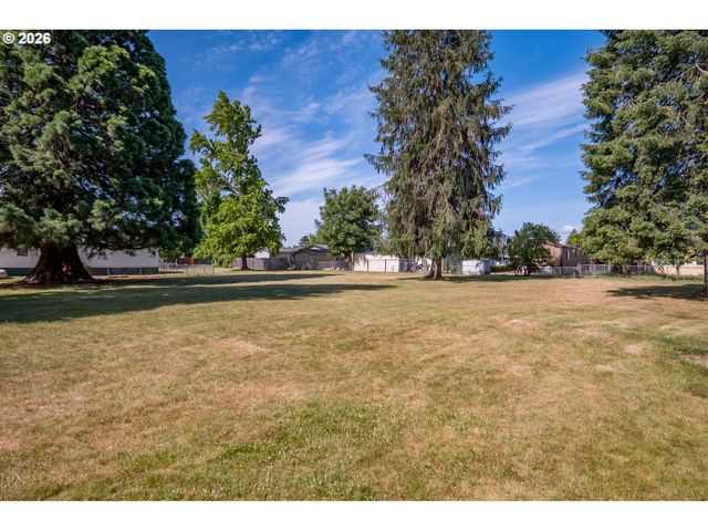 3124 Surfwood Dr, Salem, OR 97305