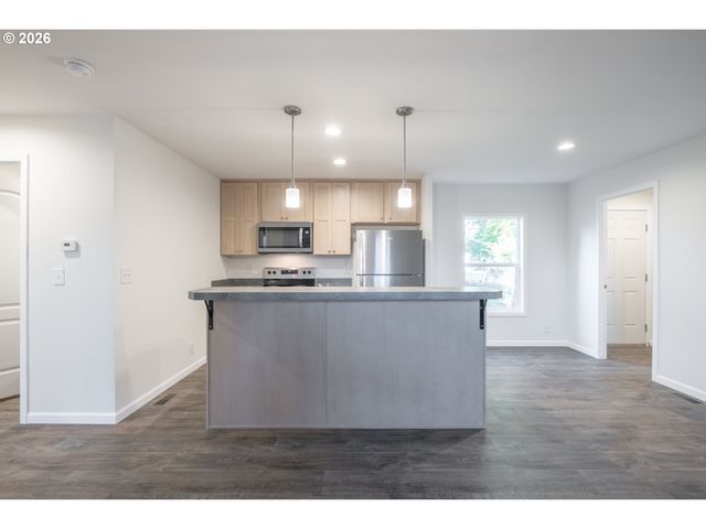 3124 Surfwood Dr, Salem, OR 97305